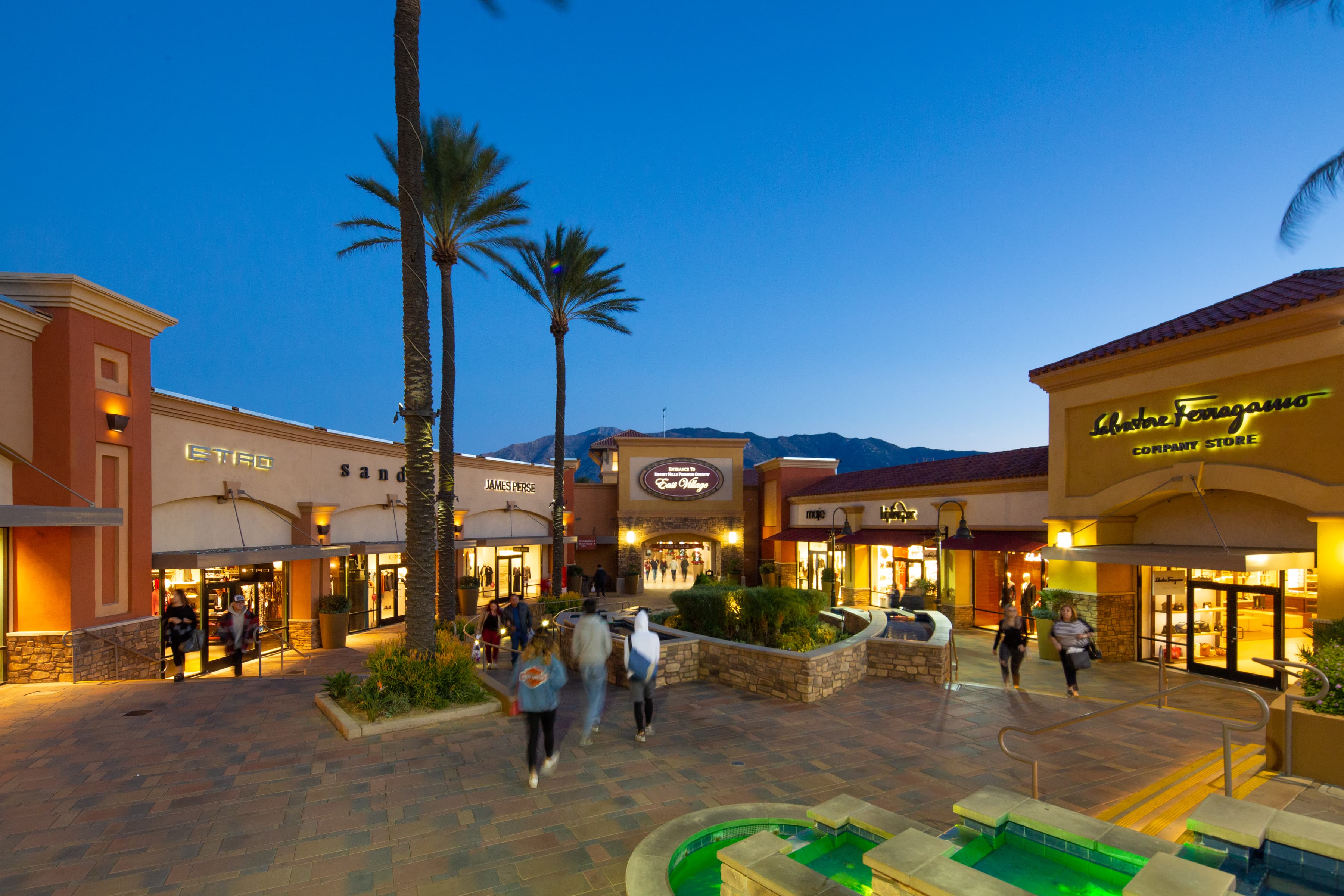 Cabazon Outlets Logo